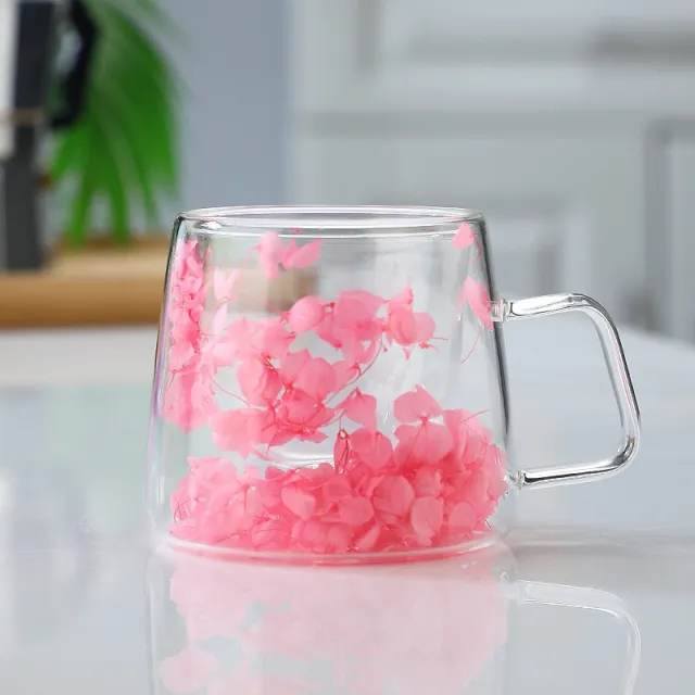 Чаша с Розови Цветя